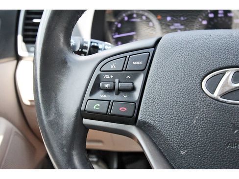 Used 2017 Hyundai Tucson Sport FWD image 23