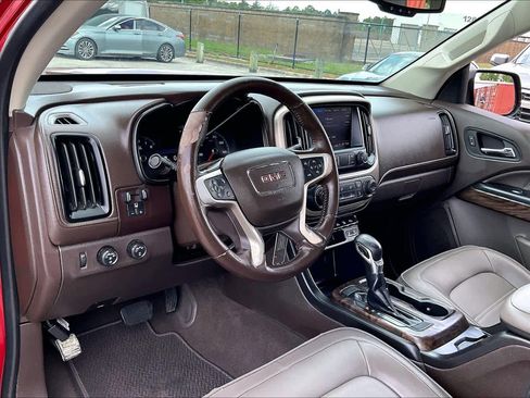 Used 2022 GMC Canyon Denali image 13