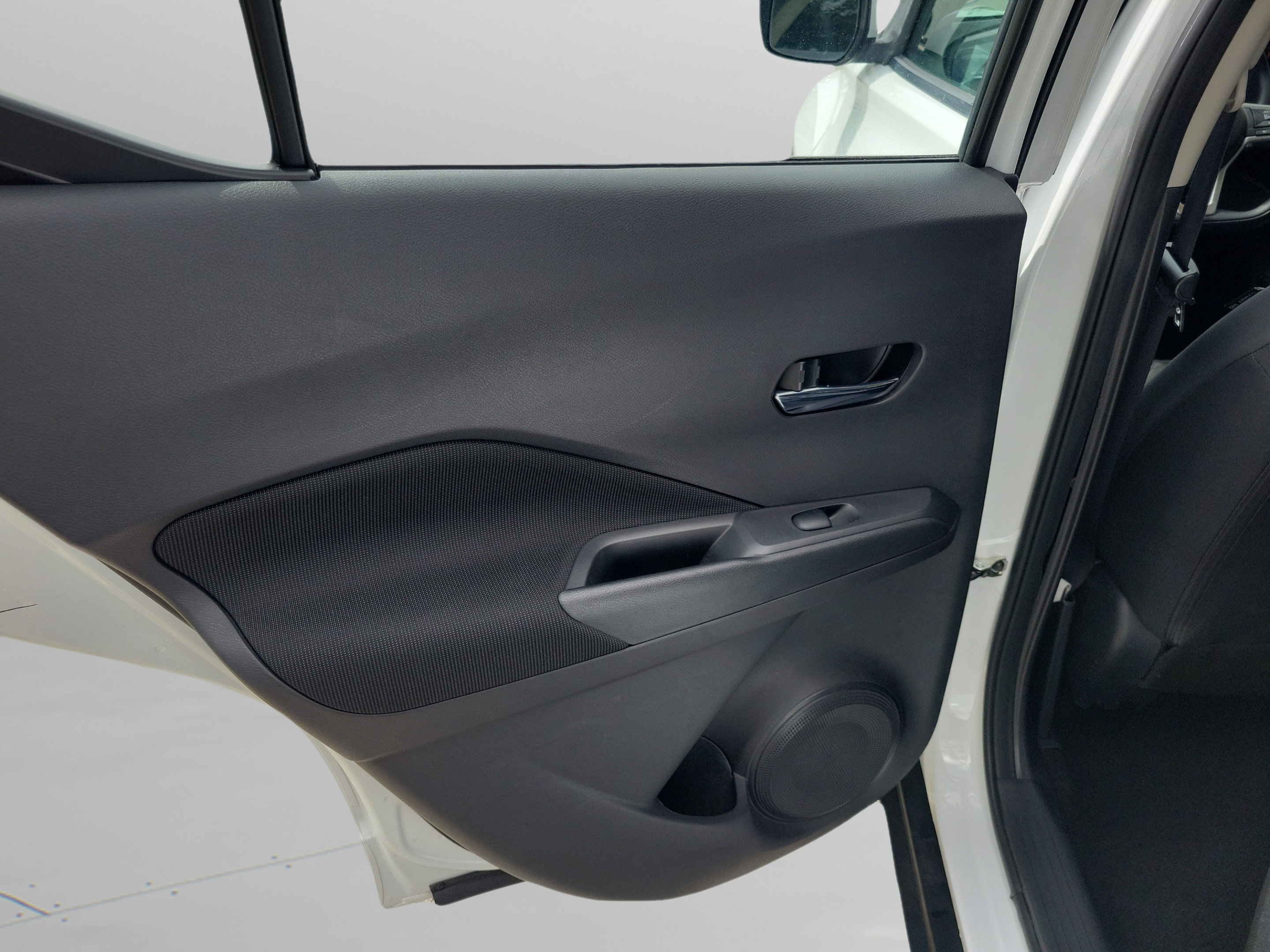 Certified 2022 Nissan Kicks SV FWD image 6