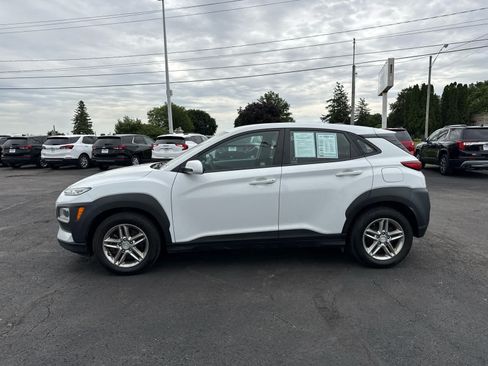 Used 2020 Hyundai Kona SE AWD/4WD image 2