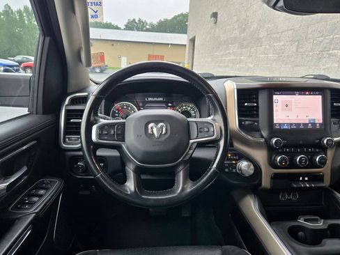 Used 2022 RAM 1500 Laramie AWD/4WD image 39