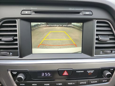 Used 2016 Hyundai Sonata SE FWD image 25