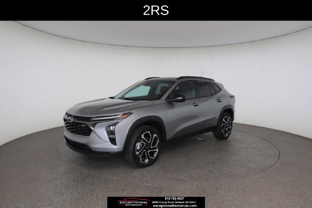 Used 2024 Chevrolet Trax RS w/ Driver Confidence Package FWD image 3