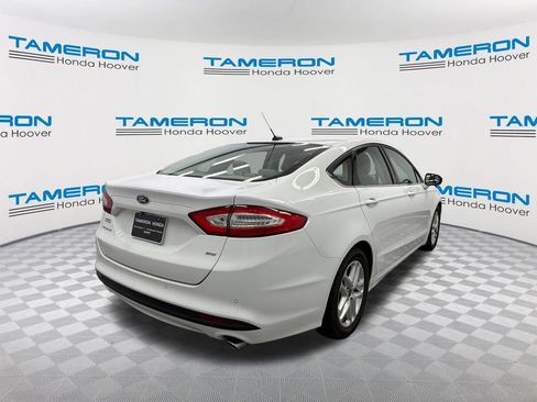 Used 2016 Ford Fusion SE FWD image 5