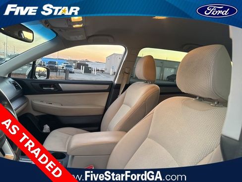 Used 2016 Subaru Outback 2.5i Premium image 11