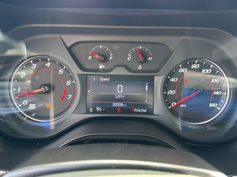 Used 2022 Chevrolet Camaro LT w/ RS Package RWD image 15