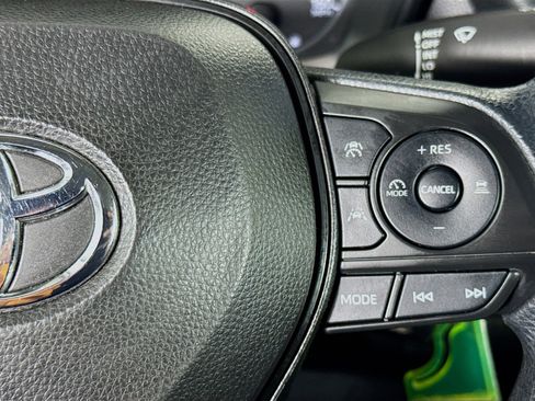 Used 2023 Toyota Corolla LE FWD image 14
