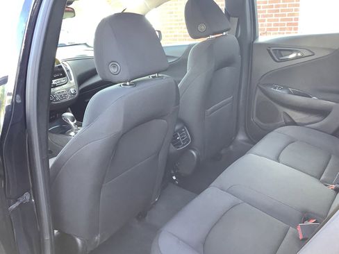 Used 2023 Chevrolet Malibu LT image 9