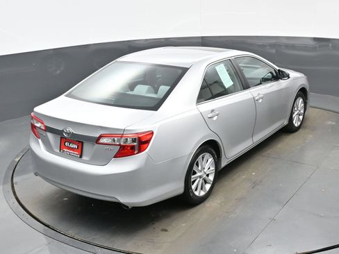 Used 2014 Toyota Camry XLE image 37