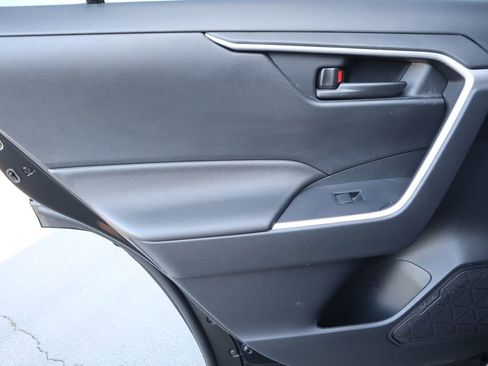 Certified 2025 Toyota RAV4 LE image 25