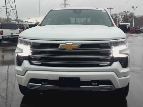 Certified 2023 Chevrolet Silverado 1500 High Country w/ Z71 Off-Road Package image 7