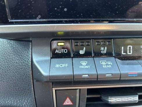 Used 2025 Toyota Camry XLE w/ Premium Plus Package image 16