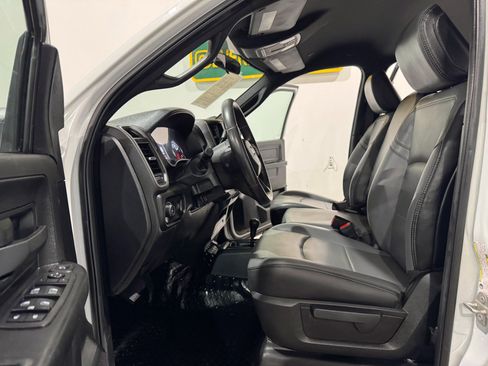 Used 2023 RAM 2500 Tradesman image 12