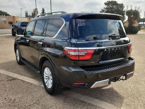 Used 2021 Nissan Armada SV image 3