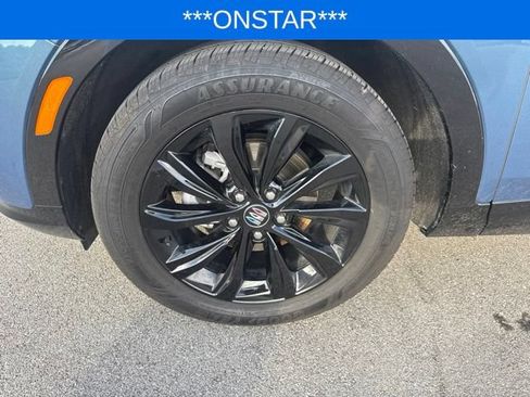 Used 2025 Buick Envista Sport Touring w/ Convenience II Package FWD image 9