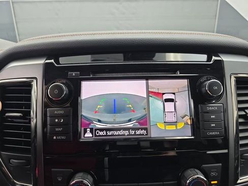 Used 2019 Nissan Titan Platinum Reserve image 29