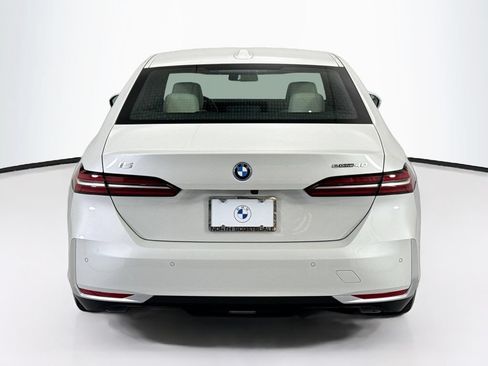 Used 2026 BMW i5 eDrive40 RWD image 6