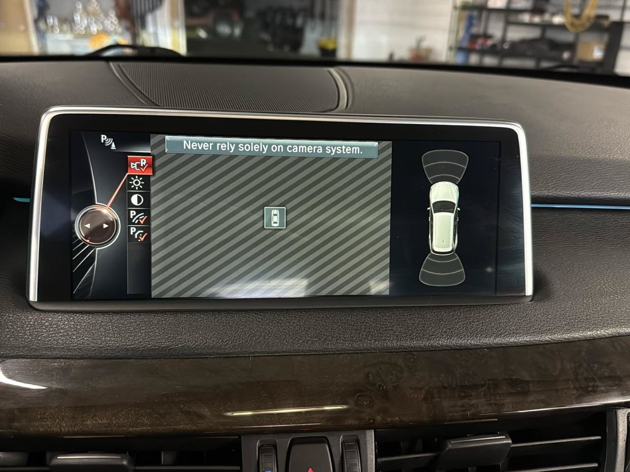 Used 2015 BMW X5 xDrive50i AWD/4WD image 17