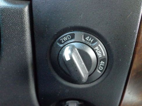 Used 2011 Nissan Titan SL w/ SL Max Utility Pkg image 22