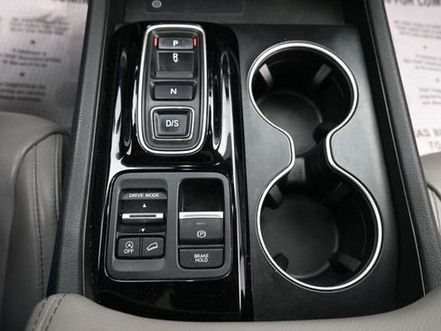 Used 2023 Honda Pilot Touring image 18