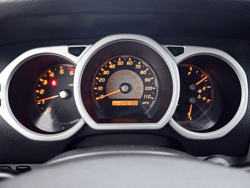 Used 2005 Toyota 4Runner SR5 image 7