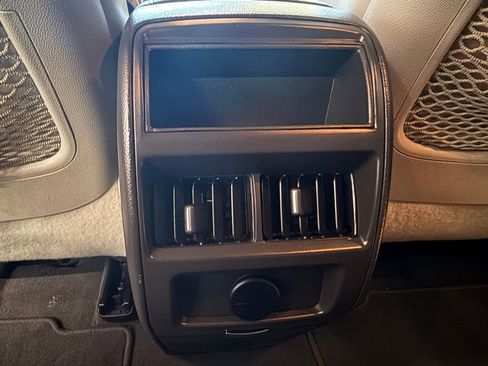 Used 2015 Cadillac SRX FWD image 16