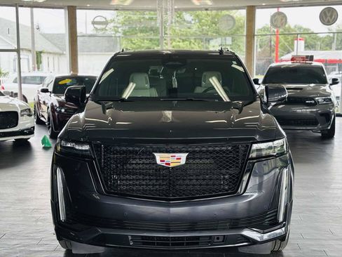 Used 2023 Cadillac Escalade Sport w/ Touring Package AWD/4WD image 18