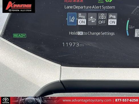 Used 2024 Toyota Prius Prime FWD image 27