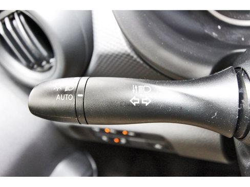Used 2025 Nissan Kicks Play S FWD image 12