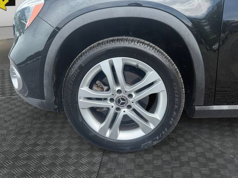 Used 2019 Mercedes-Benz GLA 250 image 14