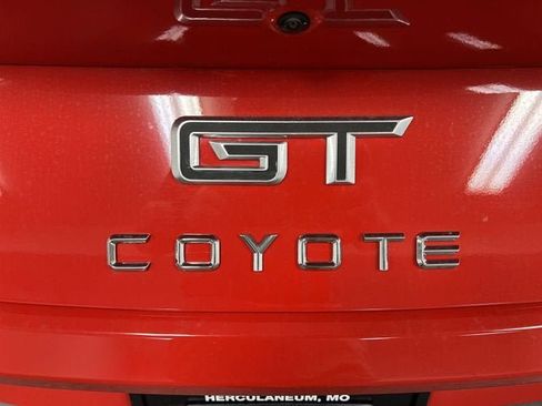 Used 2025 Ford Mustang GT Premium RWD image 31