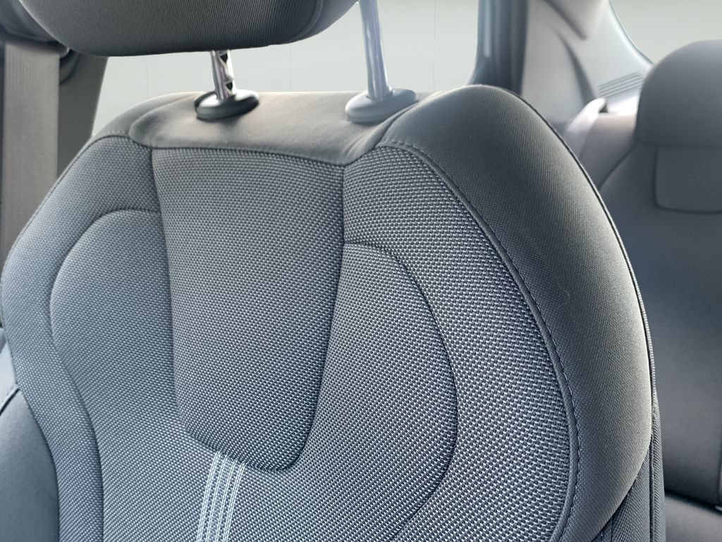 Certified 2026 Hyundai Elantra SE FWD image 40