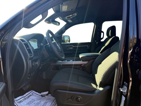 New 2026 RAM 1500 Big Horn AWD/4WD image 9