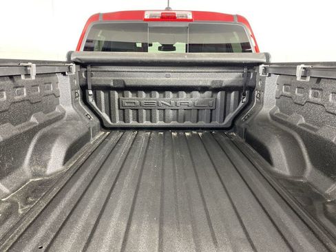 Used 2024 GMC Canyon Denali image 28