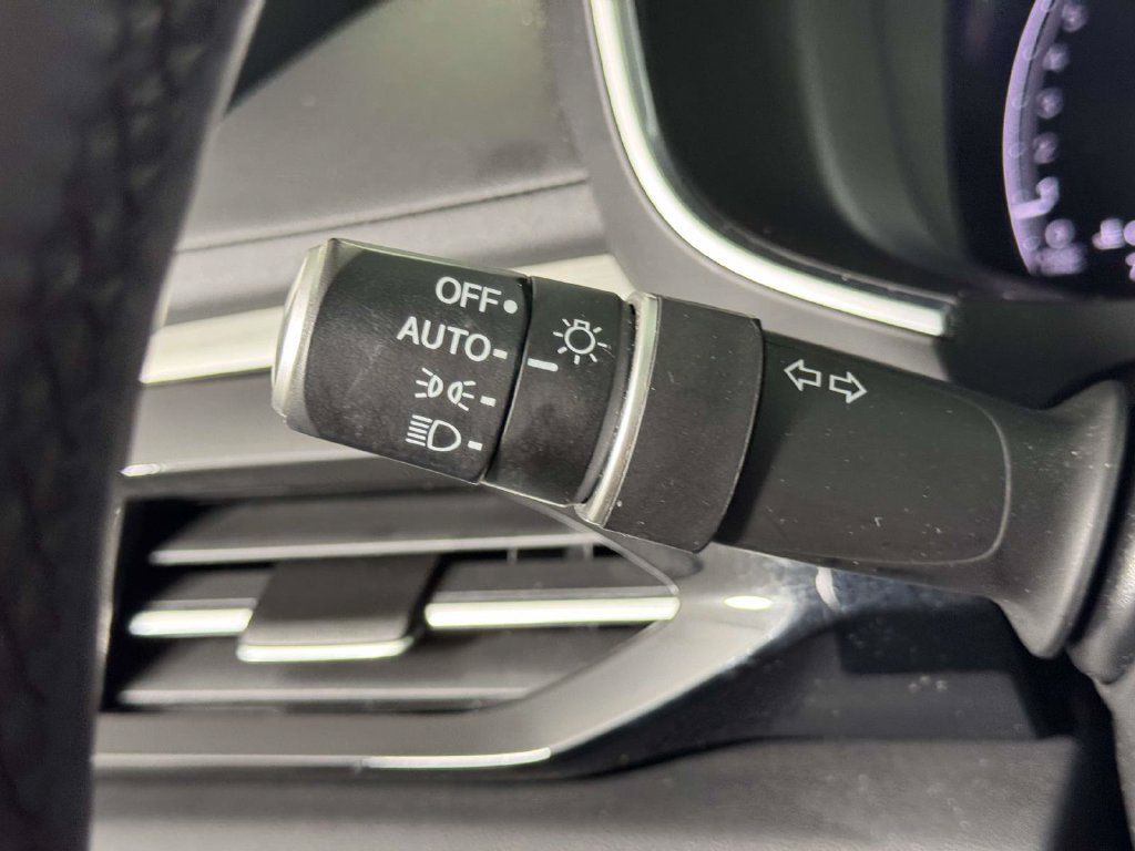Used 2024 Acura MDX w/ Technology Package AWD/4WD image 21