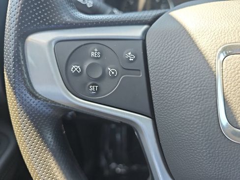 Certified 2023 GMC Terrain SLE w/ Driver Convenience Package AWD/4WD image 22