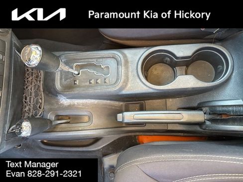 Used 2013 Jeep Wrangler Unlimited Rubicon w/ Connectivity Group image 18