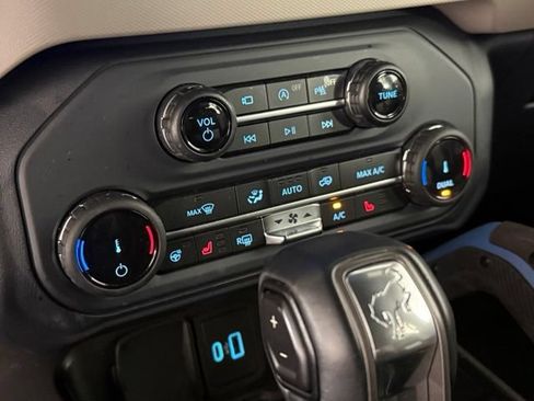 Used 2022 Ford Bronco Wildtrak AWD/4WD image 26