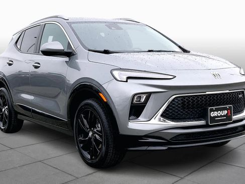 Used 2024 Buick Encore GX Sport Touring image 3