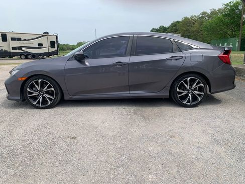 Used 2018 Honda Civic Si image 2