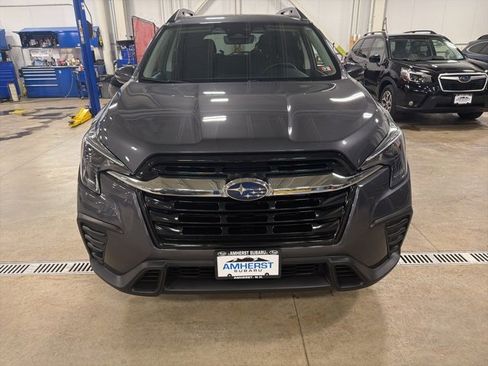 Used 2023 Subaru Ascent Premium w/ Convenience Package image 2