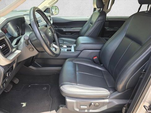 Used 2024 Ford Expedition Limited RWD image 12