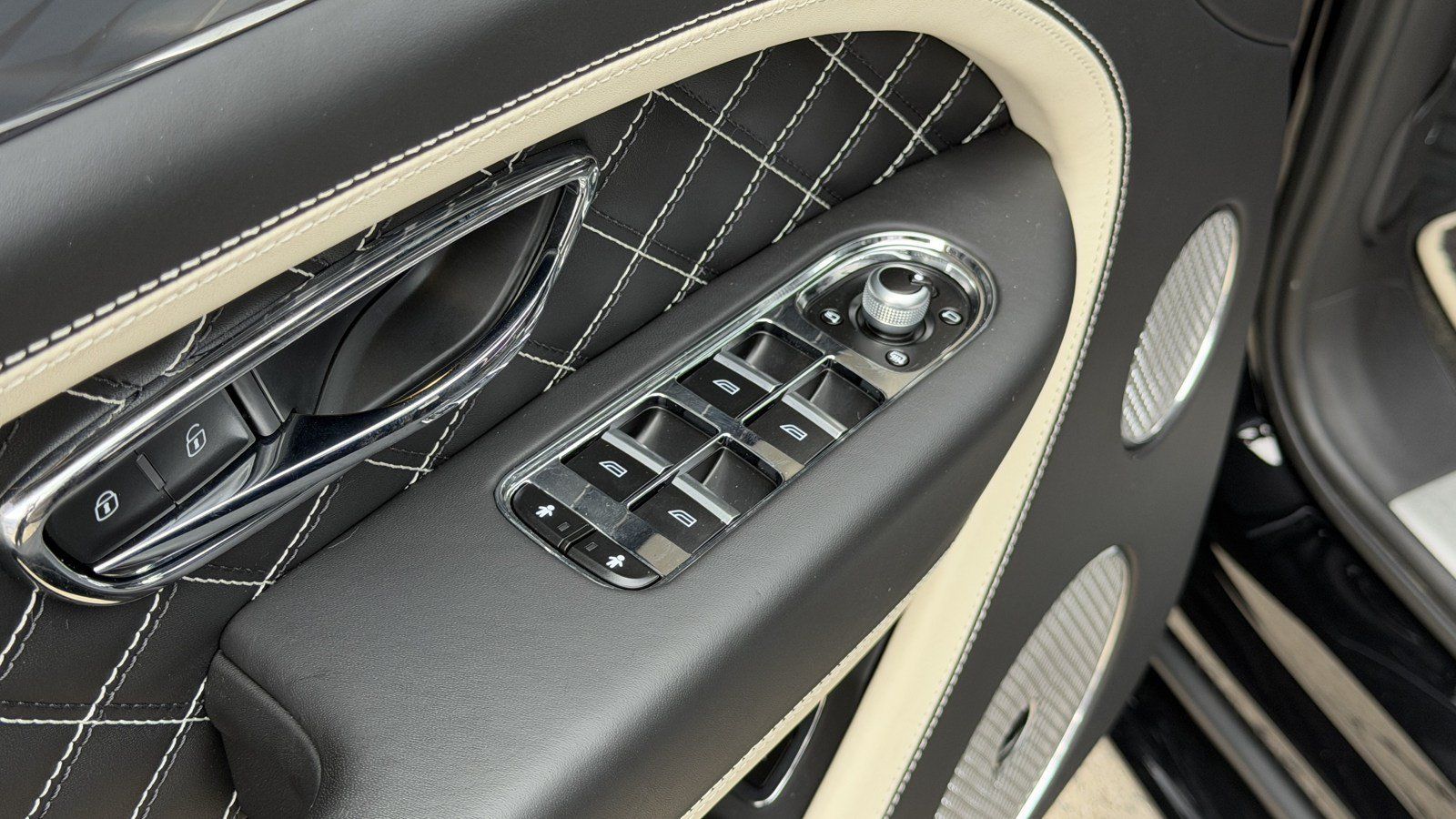 Certified 2022 Bentley Bentayga Speed AWD/4WD image 13