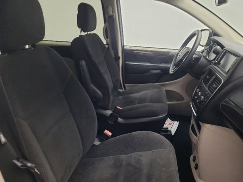 Used 2019 Dodge Grand Caravan SE w/ UConnect Hands-Free Group FWD image 21