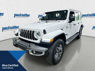 Used 2025 Jeep Wrangler Unlimited Sahara AWD/4WD video 1
