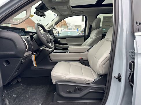 New 2025 Ford Expedition Max Active image 7