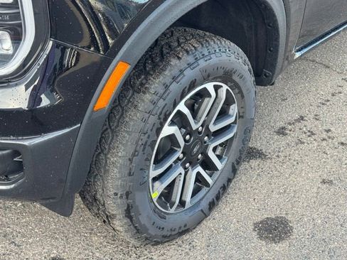 New 2025 Ford Ranger Lariat w/ FX4 Off-Road Package image 9