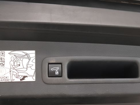 Used 2021 Toyota Sienna XLE FWD image 34