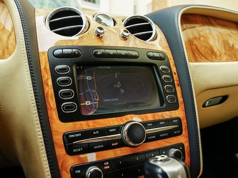 Used 2010 Bentley Flying Spur Flying Spur AWD/4WD image 30