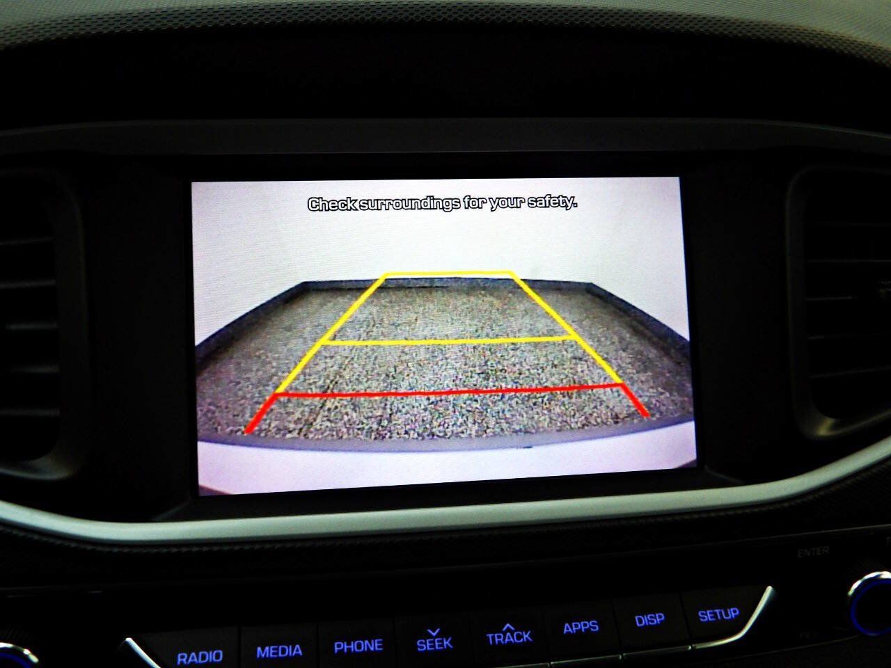 Used 2018 Hyundai Ioniq Blue FWD image 16